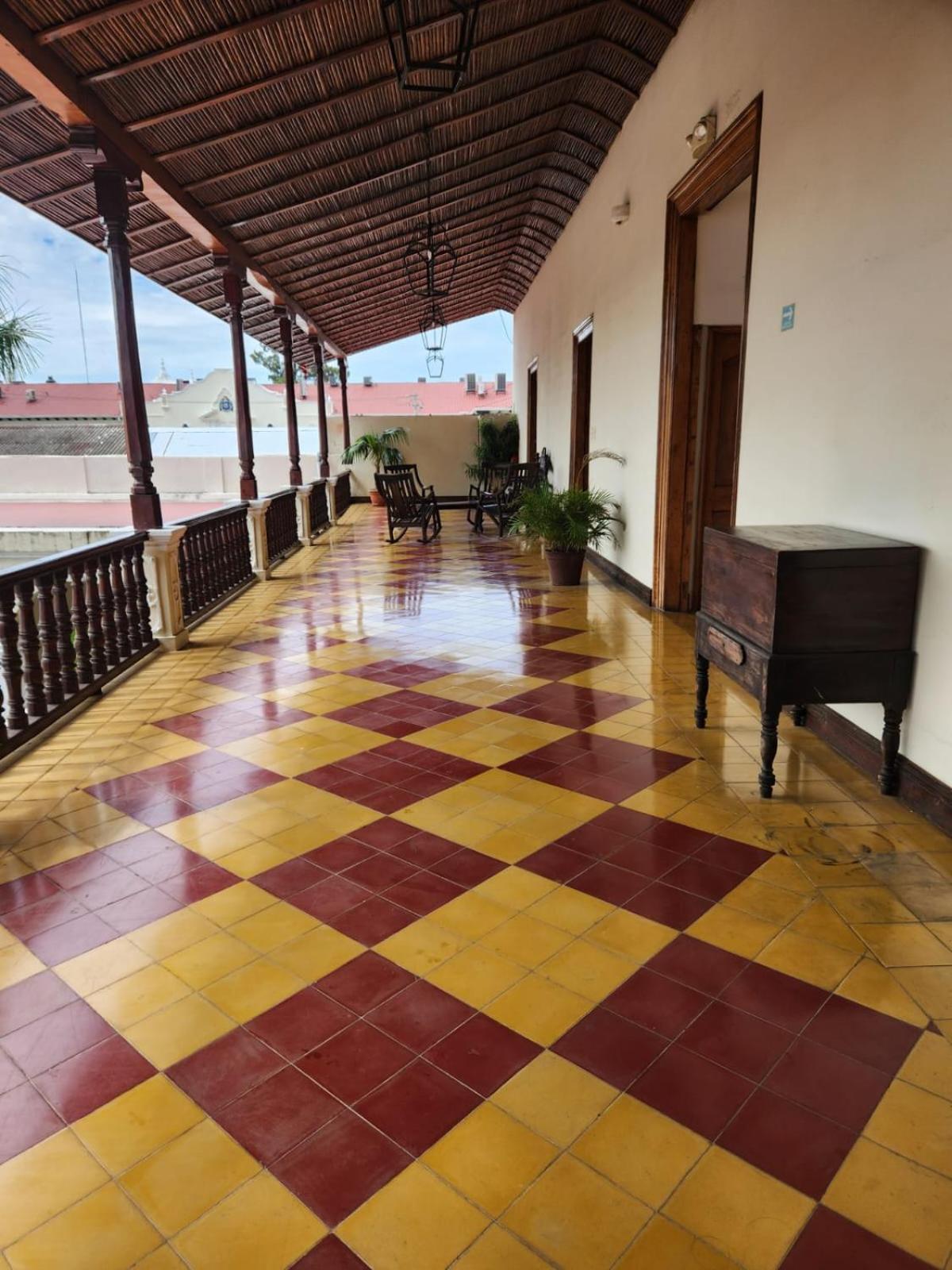 Hotel La Perla Leon Exterior photo